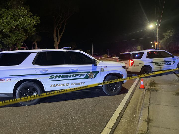 Driver dead, Sarasota deputy hurt after chase leads to shooting - The ...