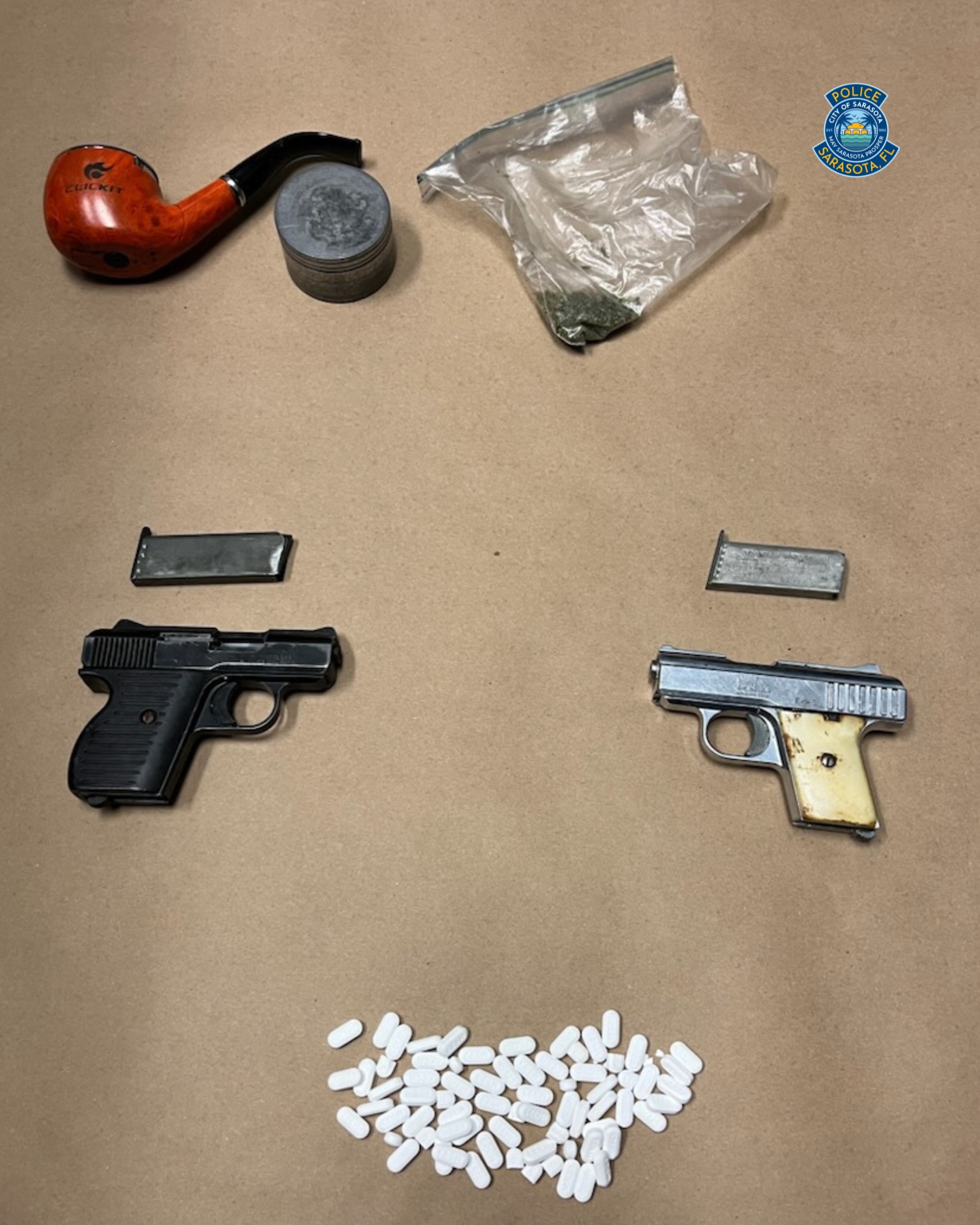 Sarasota Police officers remove two guns, drugs following traffic stop ...